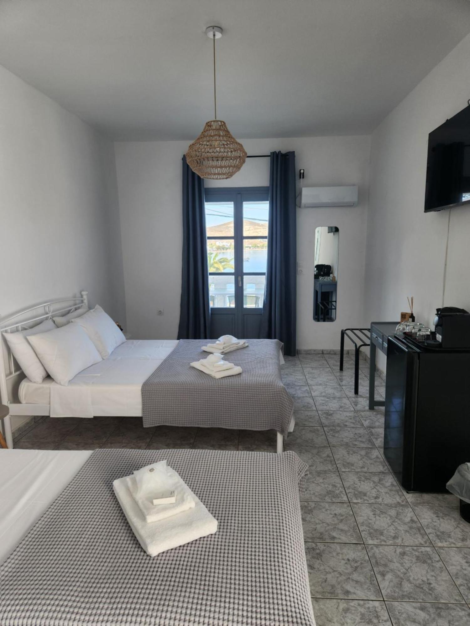 Eleios Hotel Serifos Livadi  Zewnętrze zdjęcie